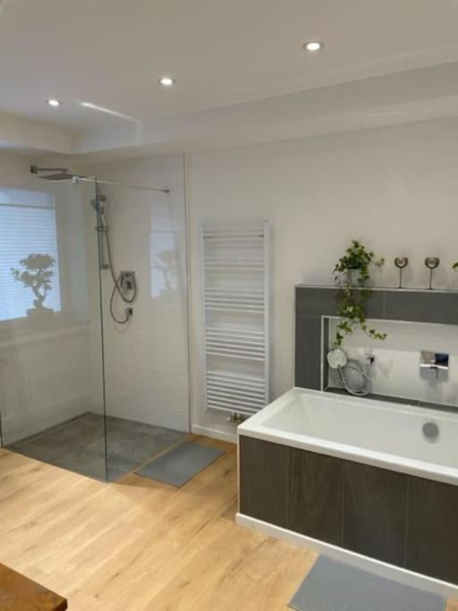 *Neu* Extravagantes Eifelhaus Am Nuerburgring Villa Mannebach  Luaran gambar